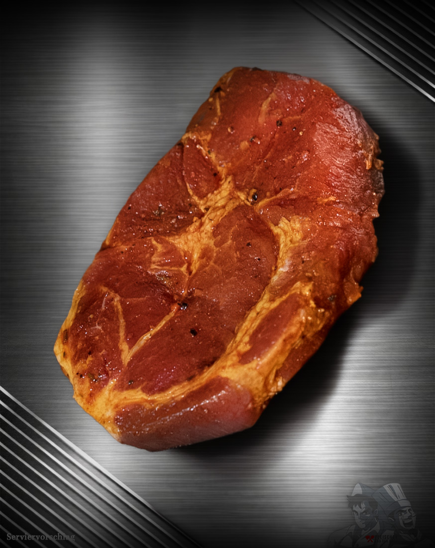 Duroc-Schweinenackensteak-mariniert-aus-regionaler-Herkunft Rohes Duroc Schweinenackensteak mariniert mit feiner Marmorierung und pikanter Würzung auf neutralem Hintergrund.